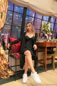 You don t need to dream when i m right here