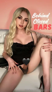 In this 13-minute rp video i bring you back to my place after a flirty