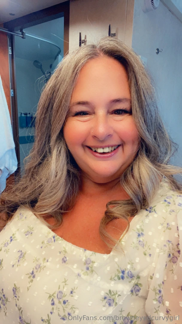 Good morning and kisses to you i hope you have a great day xoxo-l 