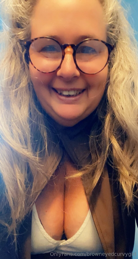 At the comedy club hanging w fam tonight hope you had a great day and part 2 