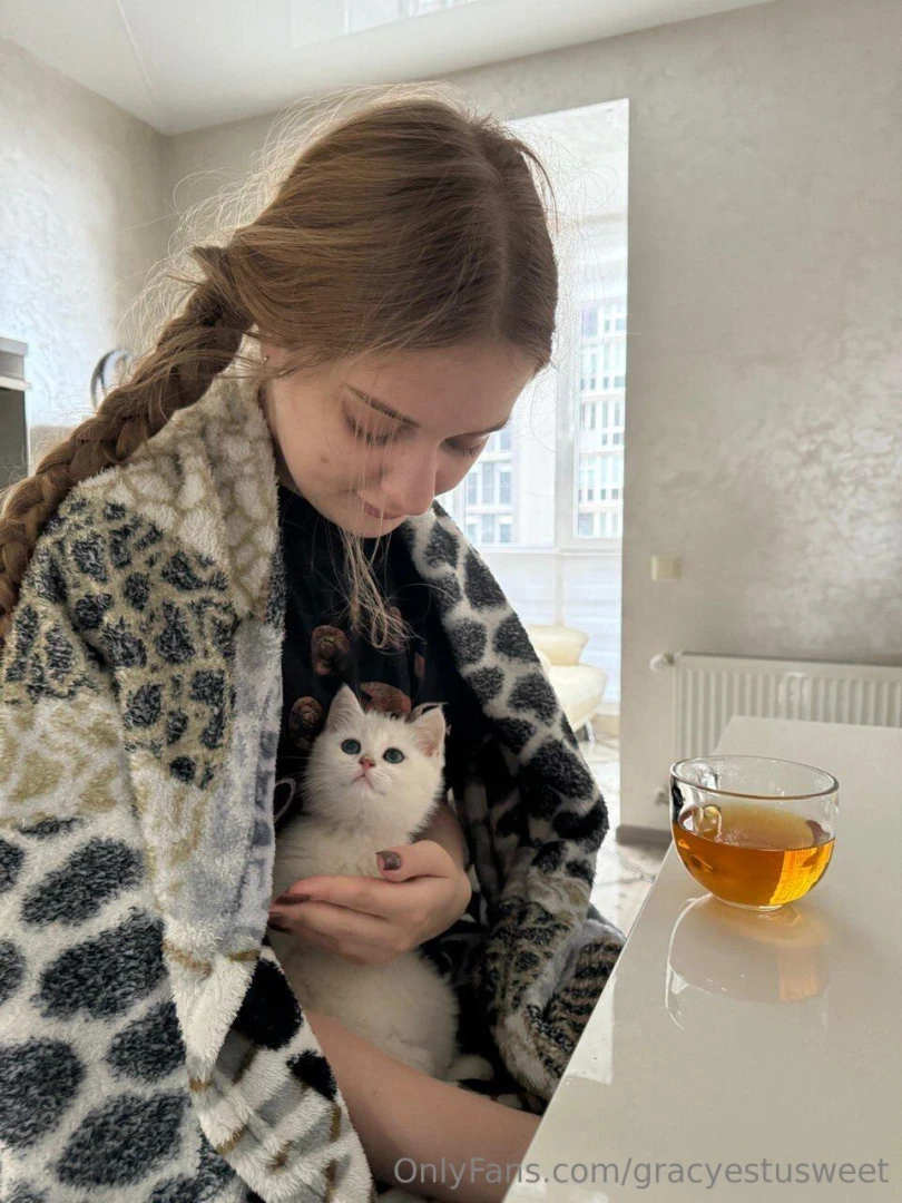 I can t help but share my little fluffy happiness that is next to me 