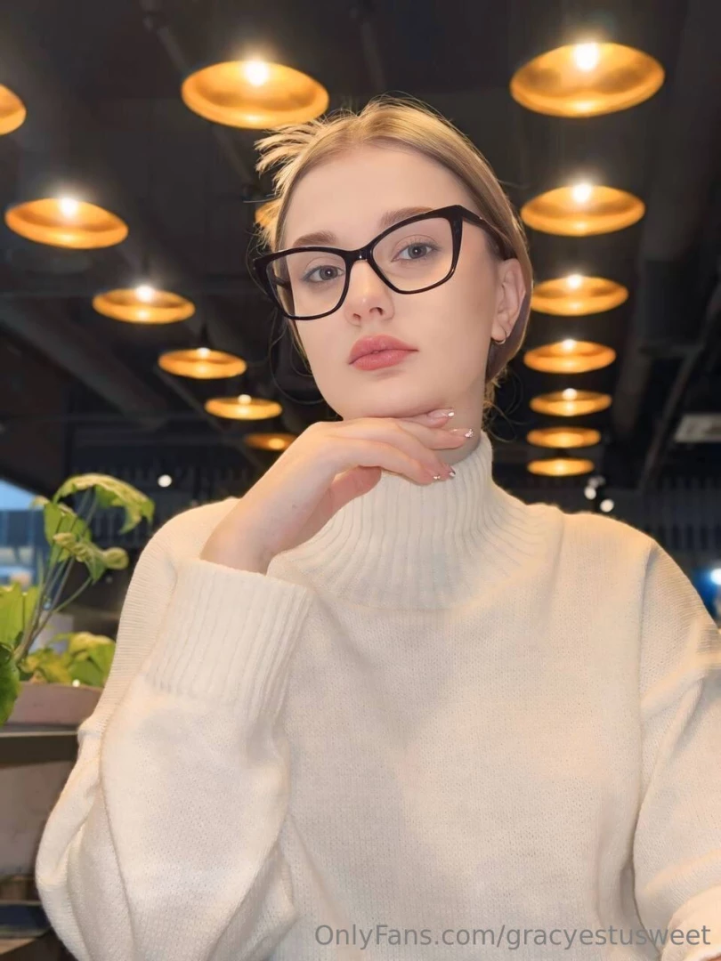 I love the feeling of sitting in a beautiful restaurant surrounded by 