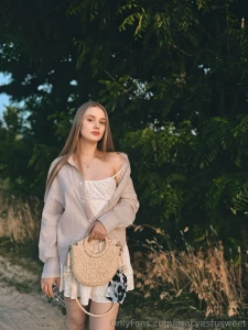 Caught the golden hour and pretended i m the main character for 10