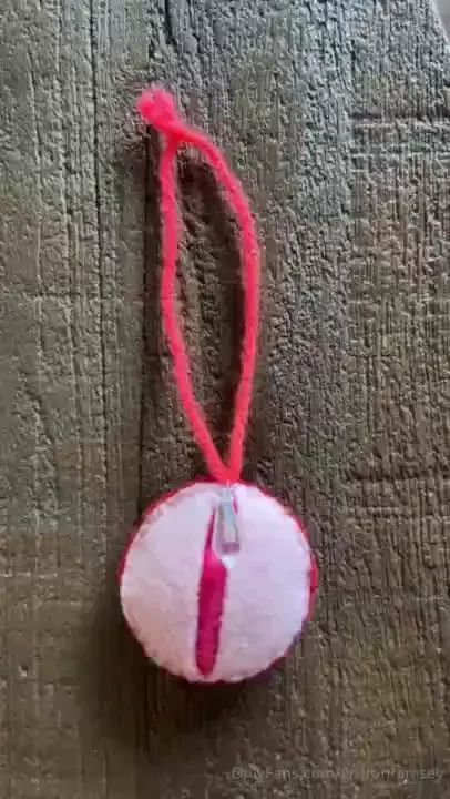 I love to sparkle during the holidays and hang female empowering pussy 