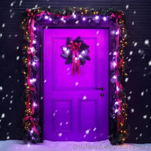 Day 21 of the panty advent-ture is here and this one is a little free