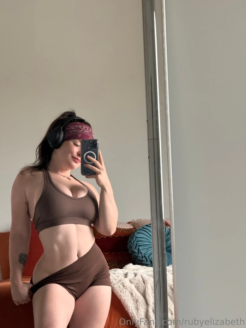 I know you can t take your eyes off these curves but can you handle 