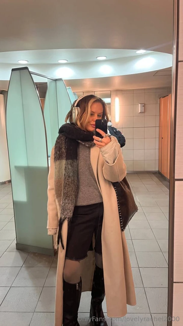 Just snapped a quick pic of my outfit for you nothing fancy just me 