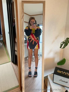 I just found an old photo of myself and i absolutely love how i look part 1