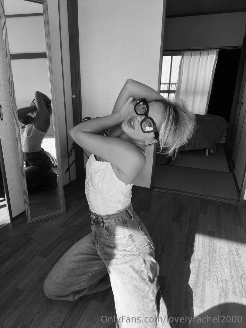 I absolutely love black and white photos there s something so timeless 