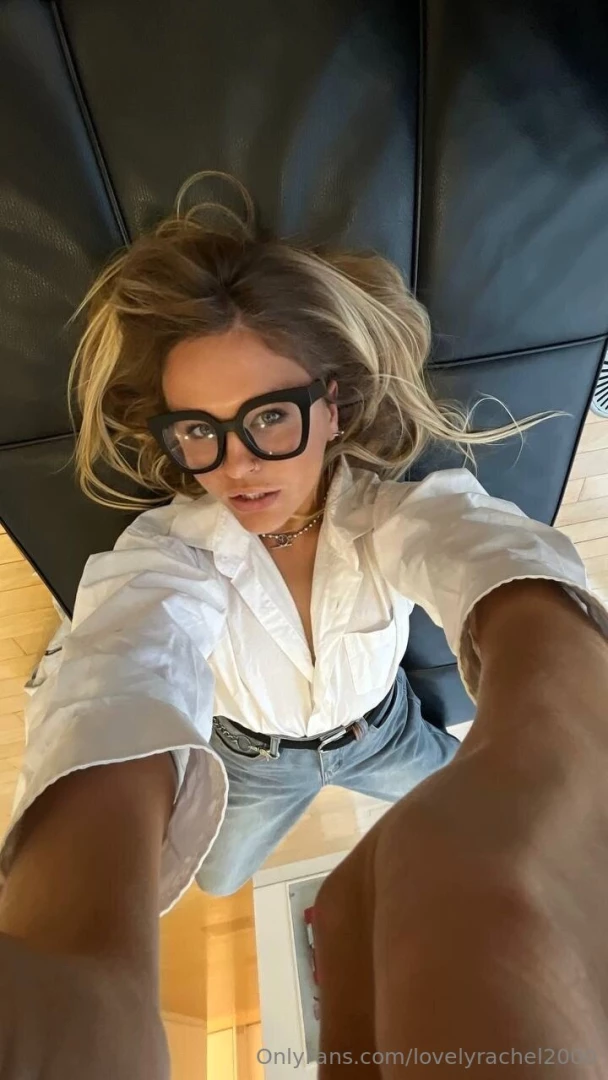 Autumn has finally arrived and i m jumping into the new season with 