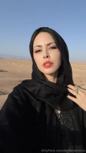 Would you run away with me dear and let me guide you to places you