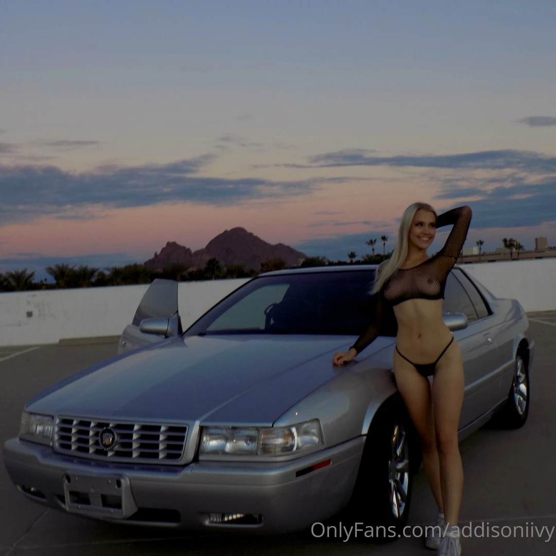 I love showing you my pretty pussy and how much i can make it pulsate part 1 