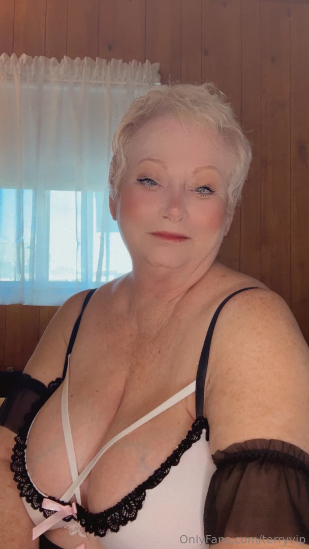 Your princess is looking to get pampered dm me what you d do to me part 1 