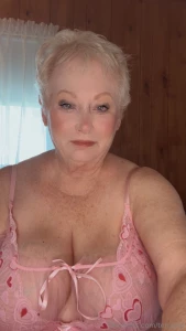 Crazyy unstable women give the best sex come in my dms and change my