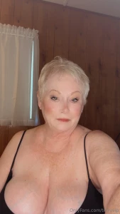 What would make me a high value women dm your thoughts