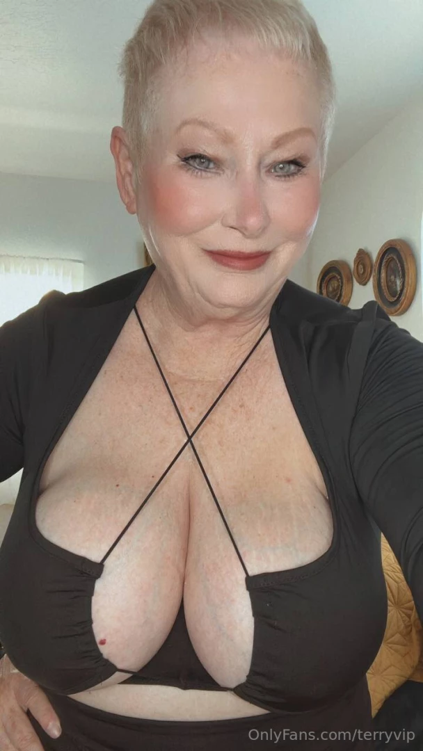 Check your dm something naughty waiting for you part 4 