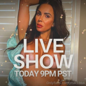 Milf amp hotwife kirsten_price is going live tonight at 9pm pst free