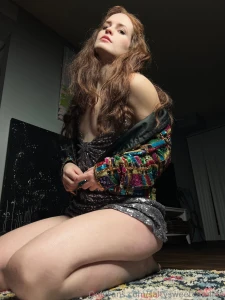 It s frizzy it s sequin-y it s me part 1