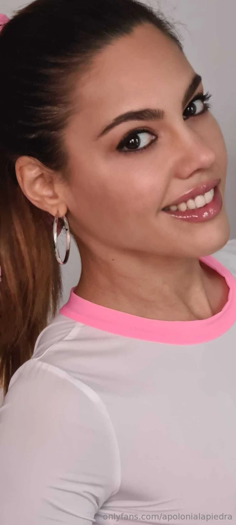 I m active in my chat write me 