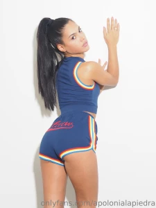 Hey babe comment if you like my outfit