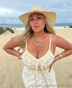 I love the sun i wish you were here to put some sunscreen on me