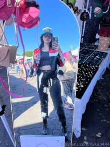 Giving you moto mommy tip on this post to get me a sweet treat at the