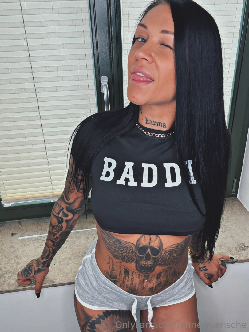 Darf ich dir sandra vorstellen bekannt als sunnyblack1312 und auf 