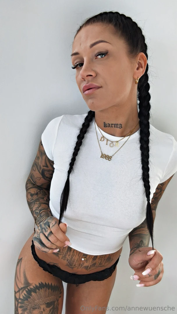 Darf ich dir sandra vorstellen bekannt als sunnyblack1312 und auf part 3 