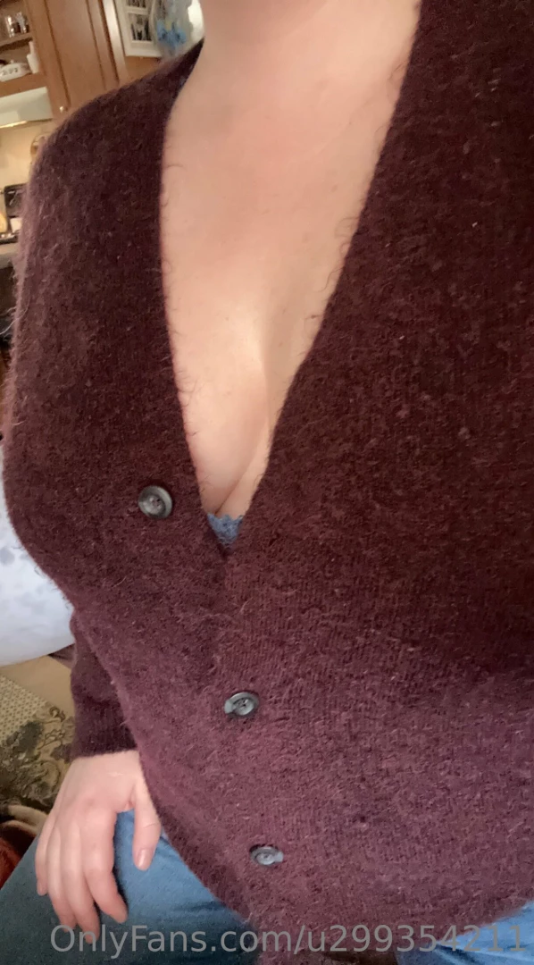 Playing in blue today wondering what necklace to wear 