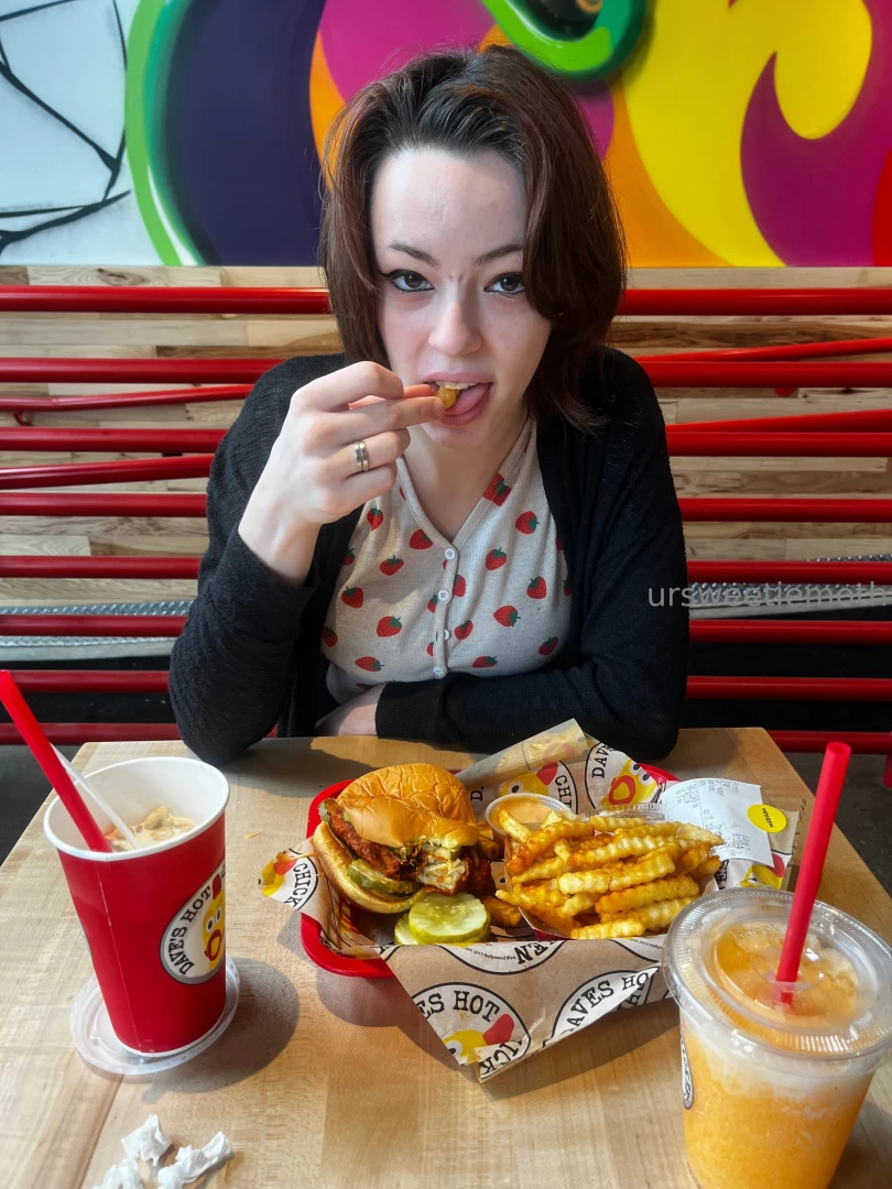 I tried dave s hot not chicken for the first time it was delicious yes 