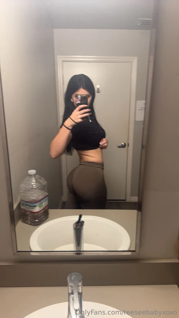 This booty doesn t just look good it demands attention 