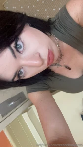 Tispy bafroom selfie what r yall doing