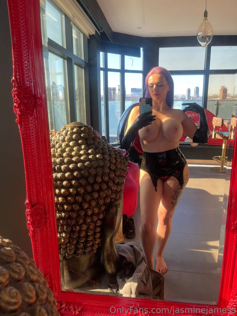 Been a little quiet being a slut and having lots of set days and 