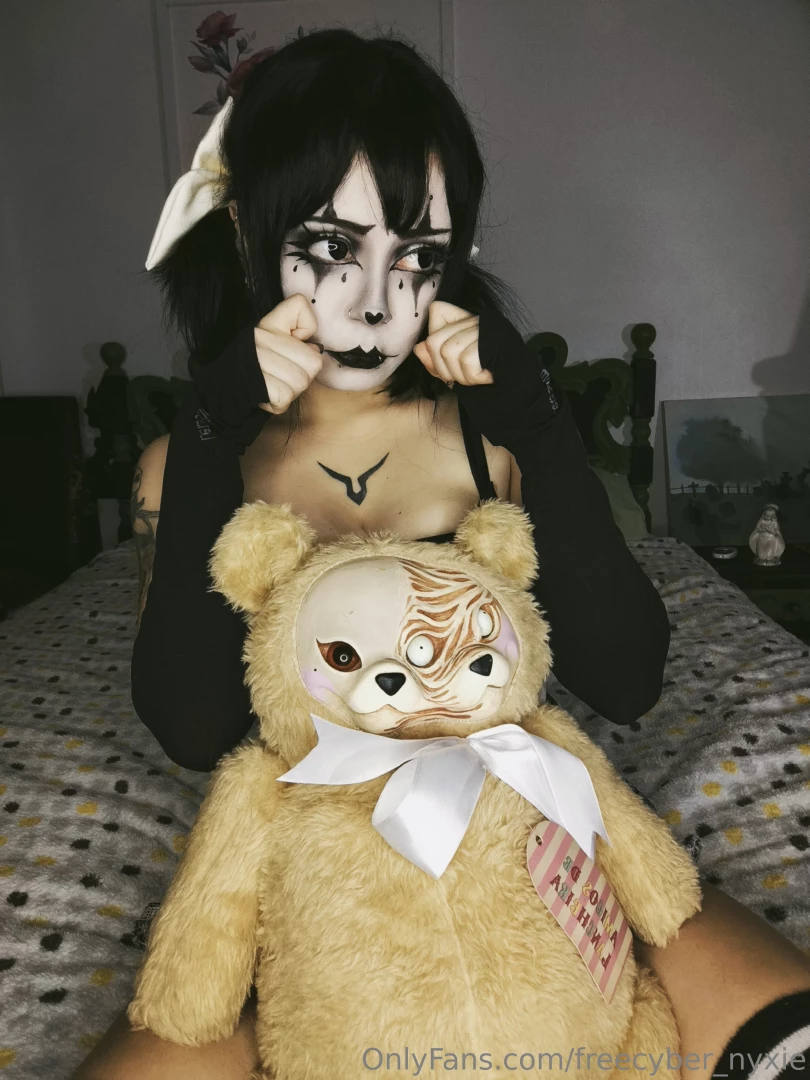 Freecyber-nyxie part 1 