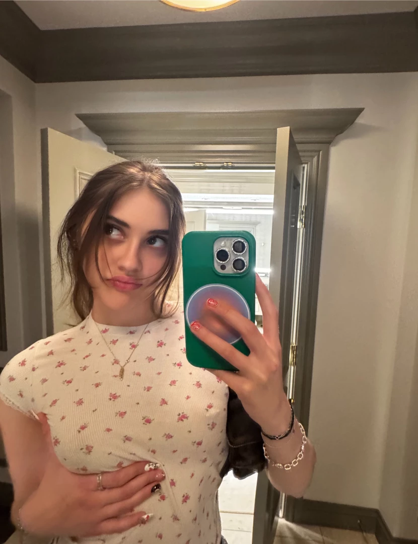 Babe i just dropped a 600 bundle for 26 it s packed with my filthiest 