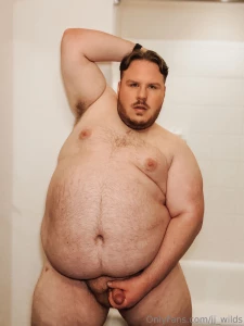 Quick little jerk off before my shower but decided to save the cum for part 3