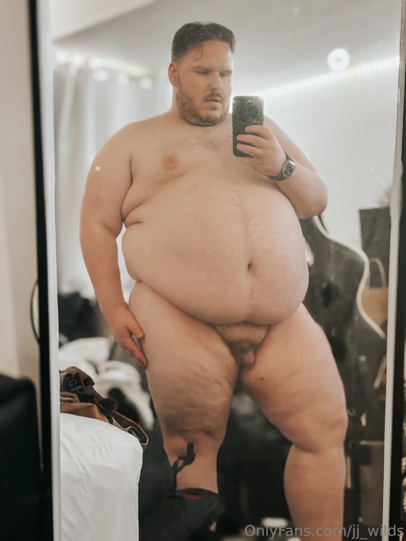 Showing off my new haircut part 1 