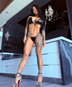 Not your girl but i could be your biggest distraction part 2