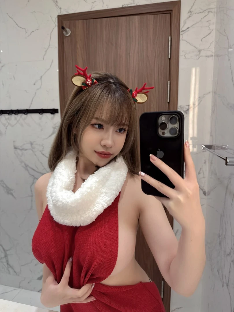 Japanese nympho is playing with her hot wet and super tight pussy part 7 