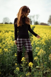 I m outstanding in this field