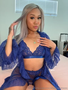 Ready to get naughty daddy let s sext for 35 min with pics videos but