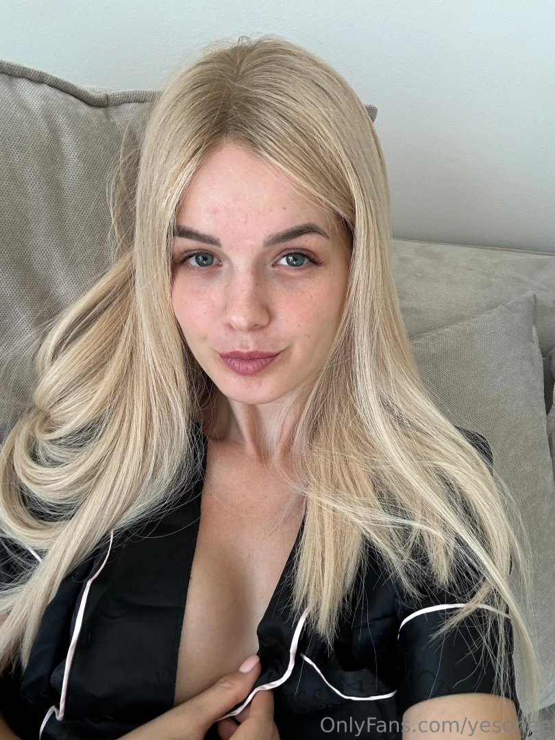 Do you like how i look like a tigress hungry for something delicious 