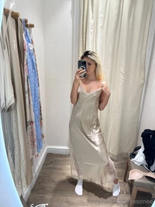 Which dress is better part 1