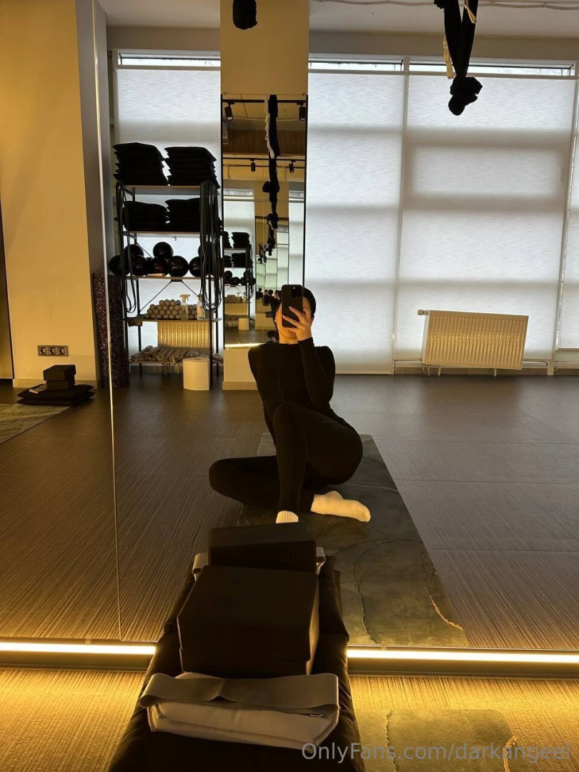 Every gym session is a step towards a better version of myself in 