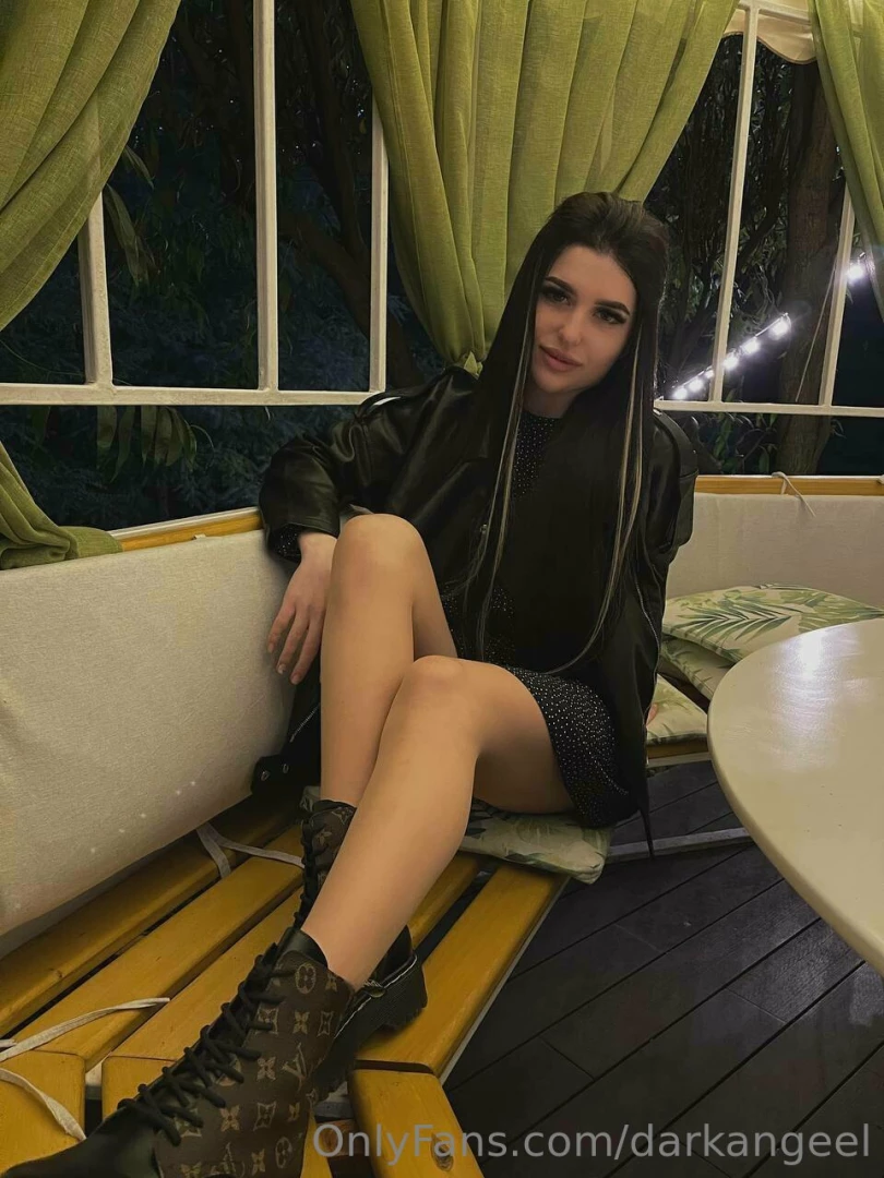 Today i stopped by a cozy restaurant to treat myself a little each 