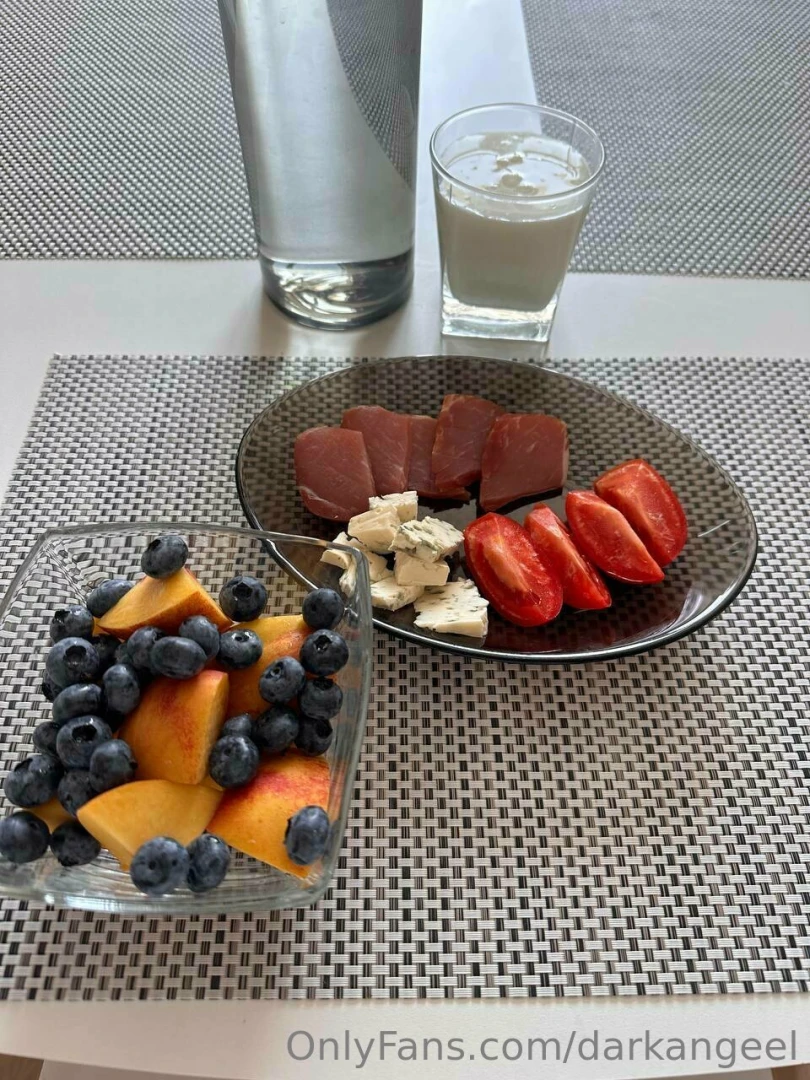 The morning started with the silky touch of my favorite outfit and a 