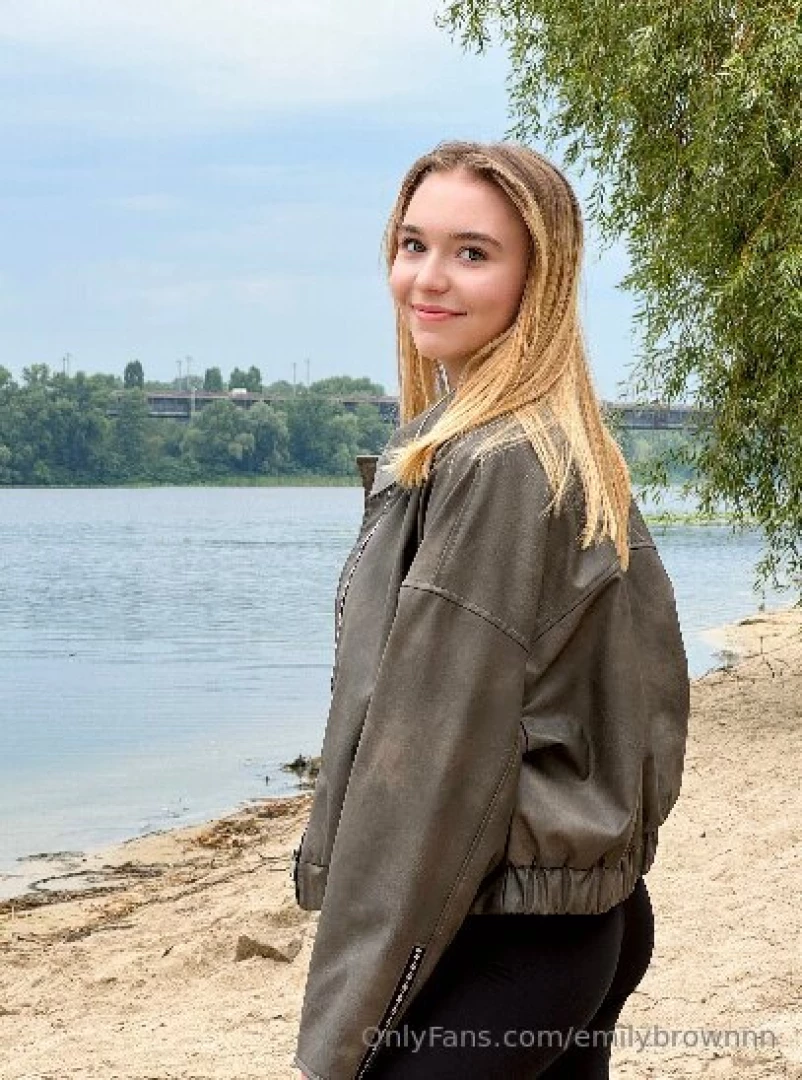 Victoria_lewis mysterious babe victoria_lewis wants to show you what part 176 