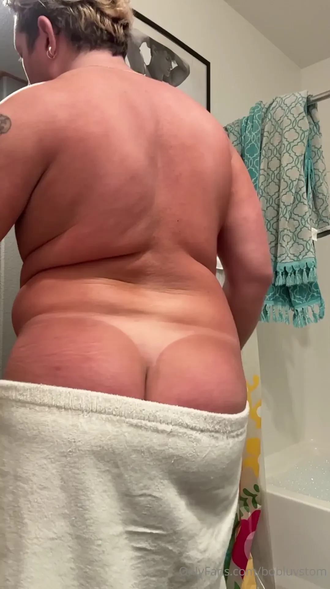 A slo-mo video inspired by a fan who asked me to drop my towel for him 