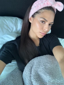 Happiest in bed message me