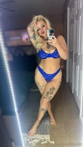 Quick selfie you like me in blue